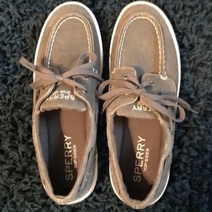 Sperrys Gray